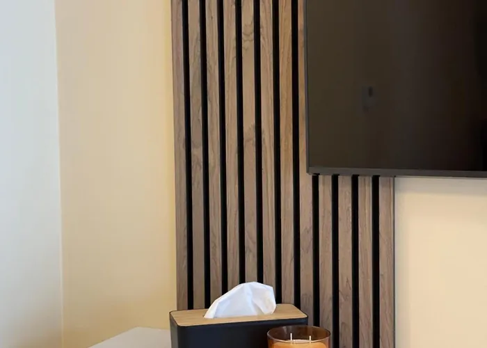 The Pine - Hils Brauner Bukarest