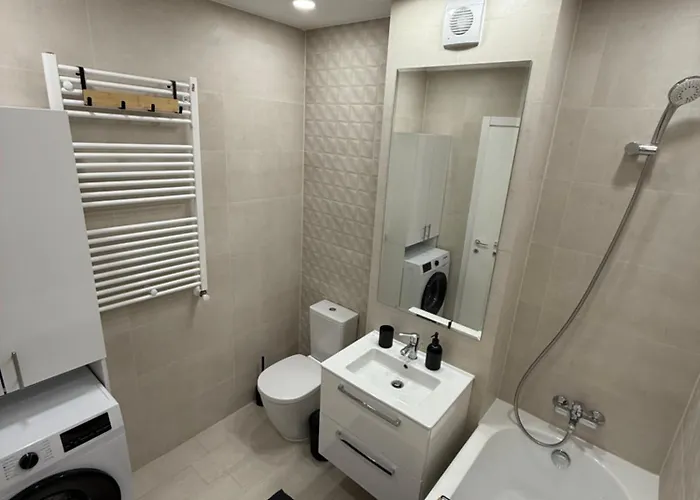 The Pine - Hils Brauner Apartament *