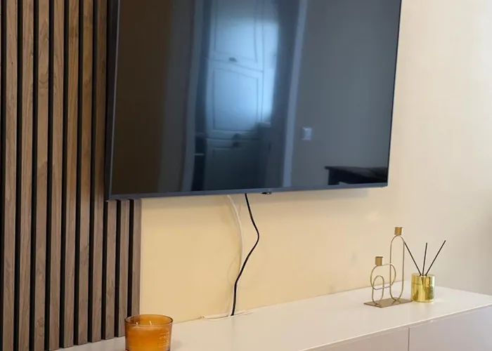 Apartament The Pine - Hils Brauner Bucureşti