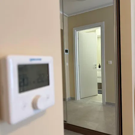 The Green Pine Studio Hils Brauner - Free Parking - Close To Subway * Bukarest