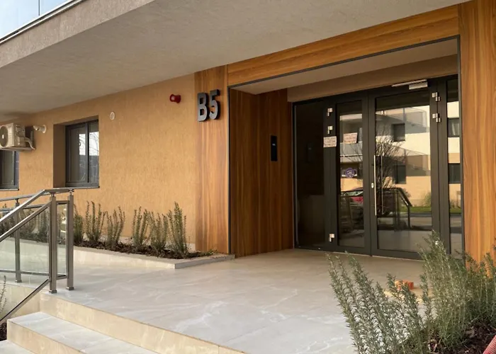 Apartament The Pine - Hils Brauner Bucureşti